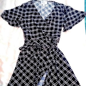 Donna Morgan Size 12 Ladies Wrap Dress